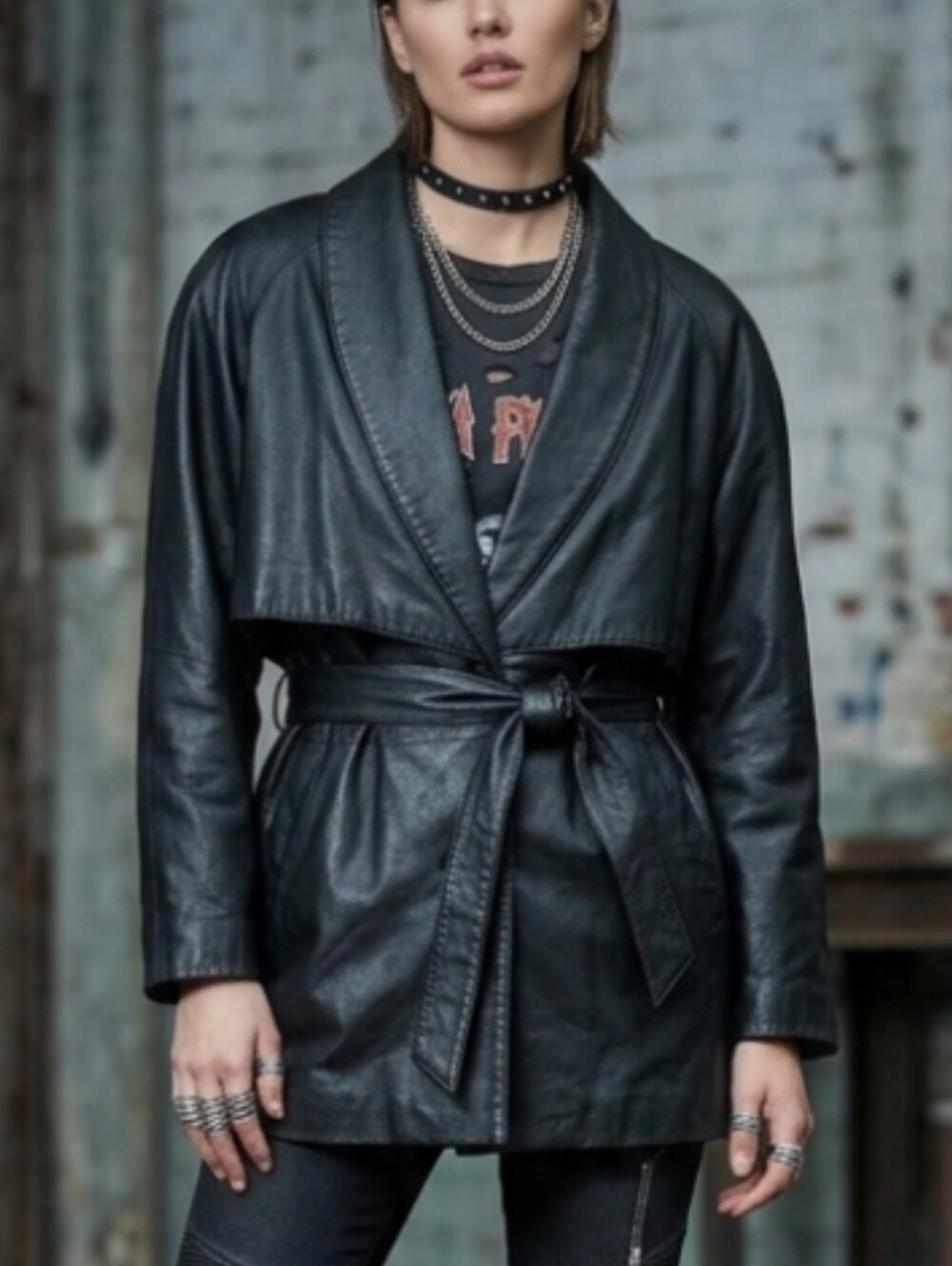 WILSONS THINSULATE BLACK LEATHER SHORT COAT JACKET W SASH BELT MOD GRUNGE CITY